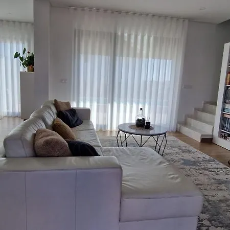 Lara Sweet Sobral do Parelhao