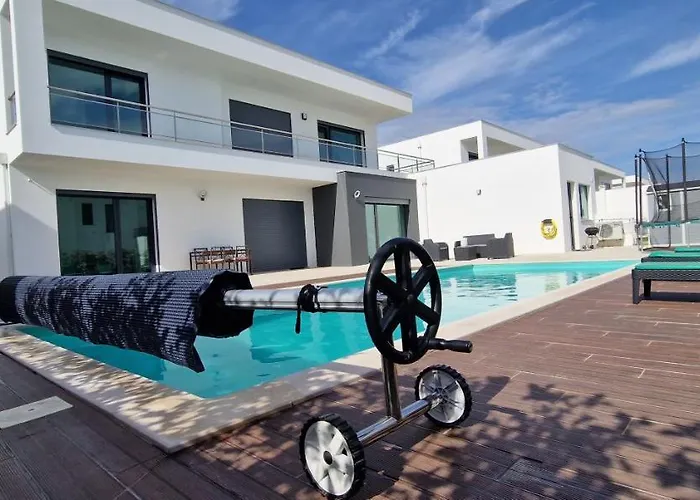 Проживание в семье Lara Sweet *