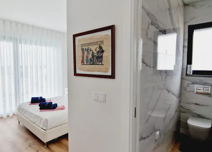 Проживание в семье Lara Sweet *