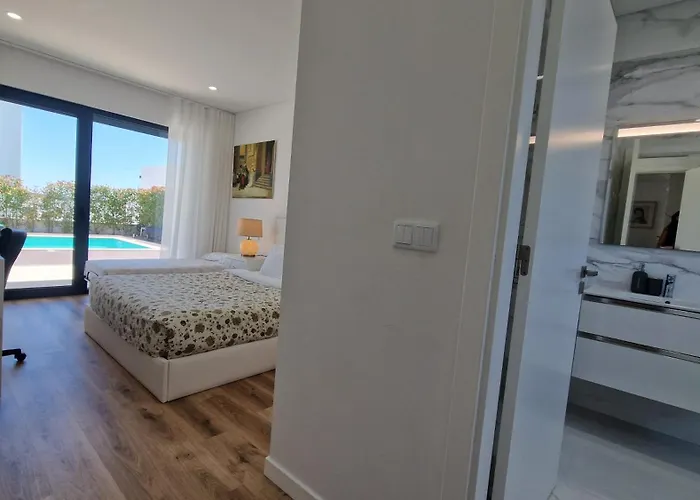 Проживание в семье Lara Sweet *